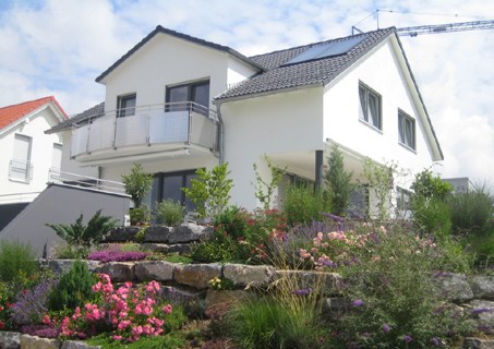 Neubau Einfamilienhaus in einer Neubausiedlung